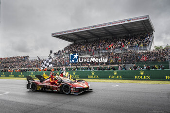 2024-06-16 - 50 FUOCO Antonio (ita), MOLINA Miguel (spa), NIELSEN Nicklas (dnk), Ferrari AF Corse, Ferrari 499P #50, Hypercar, FIA WEC, portrait, celebrating victory during the podium of the 2024 24 Hours of Le Mans, 4th round of the 2024 FIA World Endurance Championship, on the Circuit des 24 Heures du Mans, from June 15 to 16, 2024 in Le Mans, France - 24 HEURES DU MANS 2024 - PODIUM - ENDURANCE - MOTORS