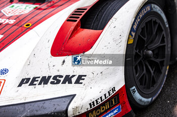 2024-06-16 - Parc Fermé, 06 ESTRE Kevin (fra), LOTTERER André (ger), VANTHOOR Laurens (bel), Porsche Penske Motorsport, Porsche 963 #06, Hypercar, FIA WEC, action during the podium of the 2024 24 Hours of Le Mans, 4th round of the 2024 FIA World Endurance Championship, on the Circuit des 24 Heures du Mans, from June 15 to 16, 2024 in Le Mans, France - 24 HEURES DU MANS 2024 - PODIUM - ENDURANCE - MOTORS