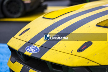 2024-06-16 - Parc Fermé, 44 HARTSHORNE John (gbr), TUCK Ben (ger), MIES Christopher (ger), Proton Competition, Ford Mustang LMGT3, LMGT3, action during the podium of the 2024 24 Hours of Le Mans, 4th round of the 2024 FIA World Endurance Championship, on the Circuit des 24 Heures du Mans, from June 15 to 16, 2024 in Le Mans, France - 24 HEURES DU MANS 2024 - PODIUM - ENDURANCE - MOTORS