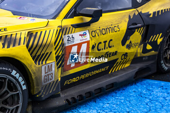 2024-06-16 - Parc Fermé, 44 HARTSHORNE John (gbr), TUCK Ben (ger), MIES Christopher (ger), Proton Competition, Ford Mustang LMGT3, LMGT3, action during the podium of the 2024 24 Hours of Le Mans, 4th round of the 2024 FIA World Endurance Championship, on the Circuit des 24 Heures du Mans, from June 15 to 16, 2024 in Le Mans, France - 24 HEURES DU MANS 2024 - PODIUM - ENDURANCE - MOTORS