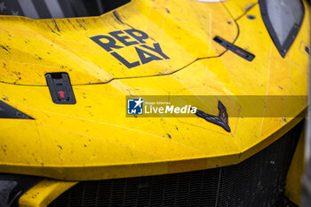 2024-06-16 - Parc Fermé, 81 EASTWOOD Charlie (irl), ANDRADE Rui (ang), VAN ROMPUY Tom (bel), TF Sport, Corvette Z06 GT3.R #81, LM GT3, FIA WEC, action during the podium of the 2024 24 Hours of Le Mans, 4th round of the 2024 FIA World Endurance Championship, on the Circuit des 24 Heures du Mans, from June 15 to 16, 2024 in Le Mans, France - 24 HEURES DU MANS 2024 - PODIUM - ENDURANCE - MOTORS