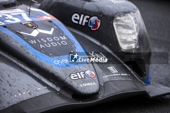 2024-06-16 - Parc Fermé, 37 FLUXA Lorenzo (spa), JAKOBSEN Malthe (dnk), MIYATA Ritomo (jpn), Cool Racing, Oreca 07 - Gibson #37, LMP2, action during the podium of the 2024 24 Hours of Le Mans, 4th round of the 2024 FIA World Endurance Championship, on the Circuit des 24 Heures du Mans, from June 15 to 16, 2024 in Le Mans, France - 24 HEURES DU MANS 2024 - PODIUM - ENDURANCE - MOTORS