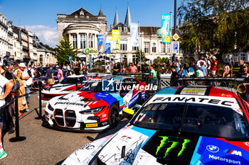 2024-06-26 - 32 VAN DER LINDE Sheldon (zaf), VANTHOOR Dries (bel), WEERTS Charles (bel), BMW M4 GT3, ambiance, parade during the 2024 CrowdStrike 24 Hours of Spa, 2nd race of the 2024 GT World Challenge Europe Endurance Cup, from June 26 to 30, 2024 on Circuit de Spa-Francorchamps, in Stavelot, Belgium - AUTO - 2024 HOURS OF SPA - ENDURANCE - MOTORS