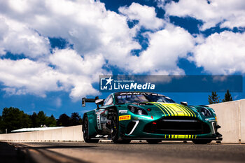 2024-06-26 - 21 CLARK Charles (gbr), DEJONGHE Sam (bel), LISMONT Matisse (bel), MAASSEN Xavier (nld), Aston Martin Vantage AMR GT3 EVO, ambience during the 2024 CrowdStrike 24 Hours of Spa, 2nd race of the 2024 GT World Challenge Europe Endurance Cup, from June 26 to 30, 2024 on Circuit de Spa-Francorchamps, in Stavelot, Belgium - AUTO - 2024 HOURS OF SPA - ENDURANCE - MOTORS