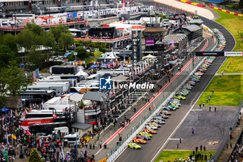 2024-06-29 - TotalEnergies, ambiance, starting grid, grille de depart, during the 2024 CrowdStrike 24 Hours of Spa, 2nd race of the 2024 GT World Challenge Europe Endurance Cup, from June 26 to 30, 2024 on Circuit de Spa-Francorchamps, in Stavelot, Belgium - AUTO - 2024 HOURS OF SPA - ENDURANCE - MOTORS