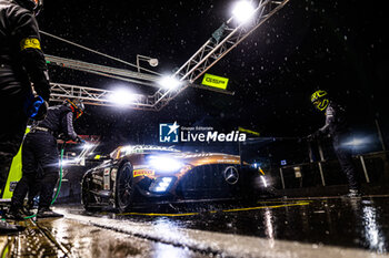 2024-06-30 - 777 AL ZUBAIR Al Faisal (omn), BAUMANN Dominik (aut), GRENIER Mikael (can), ELLIS Philip (che), Mercedes AMG GT3 EVO, pitstop, arrêt aux stands during the 2024 CrowdStrike 24 Hours of Spa, 2nd race of the 2024 GT World Challenge Europe Endurance Cup, from June 26 to 30, 2024 on Circuit de Spa-Francorchamps, in Stavelot, Belgium - AUTO - 2024 HOURS OF SPA - ENDURANCE - MOTORS