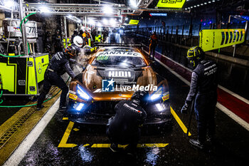 2024-06-30 - 777 AL ZUBAIR Al Faisal (omn), BAUMANN Dominik (aut), GRENIER Mikael (can), ELLIS Philip (che), Mercedes AMG GT3 EVO, pitstop, arrêt aux stands during the 2024 CrowdStrike 24 Hours of Spa, 2nd race of the 2024 GT World Challenge Europe Endurance Cup, from June 26 to 30, 2024 on Circuit de Spa-Francorchamps, in Stavelot, Belgium - AUTO - 2024 HOURS OF SPA - ENDURANCE - MOTORS