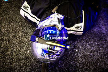 2024-06-30 - mechanic, mecanicien during the 2024 CrowdStrike 24 Hours of Spa, 2nd race of the 2024 GT World Challenge Europe Endurance Cup, from June 26 to 30, 2024 on Circuit de Spa-Francorchamps, in Stavelot, Belgium - AUTO - 2024 HOURS OF SPA - ENDURANCE - MOTORS