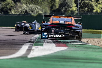 2024-07-05 - 60 SCHIAVONI Claudio (swi), CRESSONI Matteo (ita), ANDLAUER Julien (fra), Proton Competition, Porsche 911 GT3 R LMGT3, action during the 4 Hours of Imola 2024, 3rd round of the 2024 European Le Mans Series on the Autodromo Internazionale Enzo e Dino Ferrari from July 5 to 7, 2024 in Imola, Italy - AUTO - ELMS - 4 HOURS OF IMOLA 2024 - ENDURANCE - MOTORS