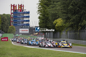 2024-07-07 - start of the race, depart, 65 MALDONADO Manuel (gbr), MILESI Charles (fra), LECLERC Arthur (mco), Panis Racing, Oreca 07 - Gibson, action, 10 CULLEN Ryan (gbr), RICHELMI Stéphane (mco), DRUGOVICH Felipe (bra), Vector Sport, Oreca 07 - Gibson, action during the 4 Hours of Imola 2024, 3rd round of the 2024 European Le Mans Series on the Autodromo Internazionale Enzo e Dino Ferrari from July 5 to 7, 2024 in Imola, Italy - AUTO - ELMS - 4 HOURS OF IMOLA 2024 - ENDURANCE - MOTORS