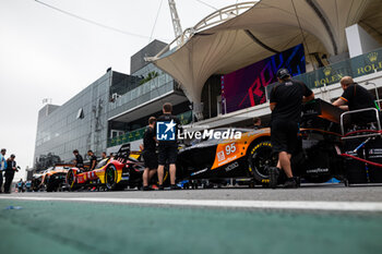 2024-07-11 - 95 SATO Marino (jpn), PINO Nico (chl), CAYGILL Josh (gbr), United Autosports, McLaren 720S GT3 Evo #95, LM GT3, scrutineering, verifications techniques, during the 2024 Rolex 6 Hours of Sao Paulo, 5th round of the 2024 FIA World Endurance Championship, from July 12 to 14, 2024 on the Autódromo José Carlos Pace in Interlagos, Brazil - FIA WEC - 6 HOURS OF SAO PAULO 2024 - ENDURANCE - MOTORS