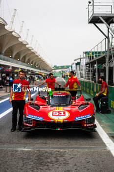 2024-07-11 - 51 PIER GUIDI Alessandro (ita), CALADO James (gbr), GIOVINAZZI Antonio (ita), Ferrari AF Corse, Ferrari 499P #51, Hypercar, pitlane, during the 2024 Rolex 6 Hours of Sao Paulo, 5th round of the 2024 FIA World Endurance Championship, from July 12 to 14, 2024 on the Autódromo José Carlos Pace in Interlagos, Brazil - FIA WEC - 6 HOURS OF SAO PAULO 2024 - ENDURANCE - MOTORS