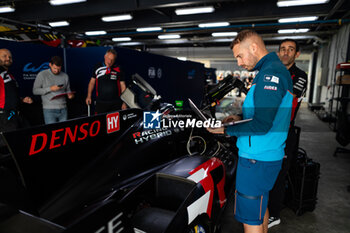 2024-07-11 - 07 CONWAY Mike (gbr), KOBAYASHI Kamui (jpn), DE VRIES Nyck (nld), Toyota Gazoo Racing, Toyota GR010 - Hybrid #07, Hypercar, scrutineering, verifications techniques, during the 2024 Rolex 6 Hours of Sao Paulo, 5th round of the 2024 FIA World Endurance Championship, from July 12 to 14, 2024 on the Autódromo José Carlos Pace in Interlagos, Brazil - FIA WEC - 6 HOURS OF SAO PAULO 2024 - ENDURANCE - MOTORS