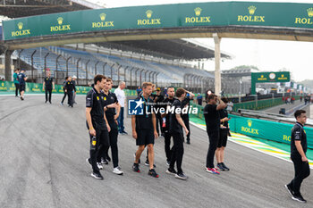 2024-07-11 - BUTTON Jenson (gbr), Hertz Team Jota, Porsche 963, portrait during the 2024 Rolex 6 Hours of Sao Paulo, 5th round of the 2024 FIA World Endurance Championship, from July 12 to 14, 2024 on the Autódromo José Carlos Pace in Interlagos, Brazil - FIA WEC - 6 HOURS OF SAO PAULO 2024 - ENDURANCE - MOTORS