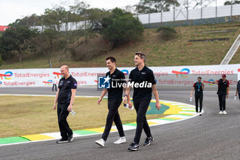 2024-07-11 - BAMBER Earl (nzl), Cadillac Racing, Cadillac V-Series.R, portrait, LYNN Alex (gbr), Cadillac Racing, Cadillac V-Series.R, portrait, trackwalk during the 2024 Rolex 6 Hours of Sao Paulo, 5th round of the 2024 FIA World Endurance Championship, from July 12 to 14, 2024 on the Autódromo José Carlos Pace in Interlagos, Brazil - FIA WEC - 6 HOURS OF SAO PAULO 2024 - ENDURANCE - MOTORS