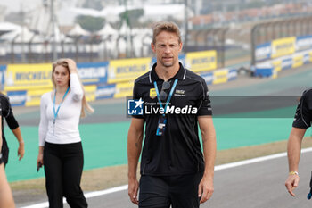 2024-07-11 - BUTTON Jenson (gbr), Hertz Team Jota, Porsche 963, portrait, trackwalk, during the 2024 Rolex 6 Hours of Sao Paulo, 5th round of the 2024 FIA World Endurance Championship, from July 12 to 14, 2024 on the Autódromo José Carlos Pace in Interlagos, Brazil - FIA WEC - 6 HOURS OF SAO PAULO 2024 - ENDURANCE - MOTORS