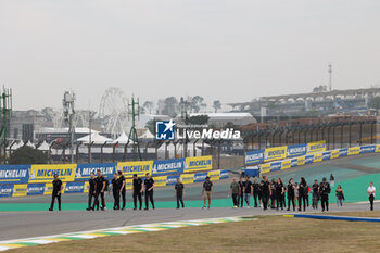 2024-07-11 - Porsche Penske Motorsport, Porsche 963 #05, Hypercar, trackwalk, during the 2024 Rolex 6 Hours of Sao Paulo, 5th round of the 2024 FIA World Endurance Championship, from July 12 to 14, 2024 on the Autódromo José Carlos Pace in Interlagos, Brazil - FIA WEC - 6 HOURS OF SAO PAULO 2024 - ENDURANCE - MOTORS