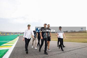 2024-07-11 - MULLER Nico (swi), Peugeot TotalEnergies, Peugeot 9x8, portrait, VERGNE Jean-Eric (fra), Peugeot TotalEnergies, Peugeot 9x8, portrait, trackwalk, during the 2024 Rolex 6 Hours of Sao Paulo, 5th round of the 2024 FIA World Endurance Championship, from July 12 to 14, 2024 on the Autódromo José Carlos Pace in Interlagos, Brazil - FIA WEC - 6 HOURS OF SAO PAULO 2024 - ENDURANCE - MOTORS