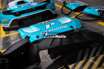 2024-07-11 - 77 BARKER Ben (gbr), HARDWICK Ryan (usa), ROBICHON Zacharie (can), Proton Competition, Ford Mustang GT3 #77, LM GT3, scrutineering during the 2024 Rolex 6 Hours of Sao Paulo, 5th round of the 2024 FIA World Endurance Championship, from July 11 to 14, 2024 on the Autódromo José Carlos Pace in Interlagos, Brazil - FIA WEC - 6 HOURS OF SAO PAULO 2024 - ENDURANCE - MOTORS