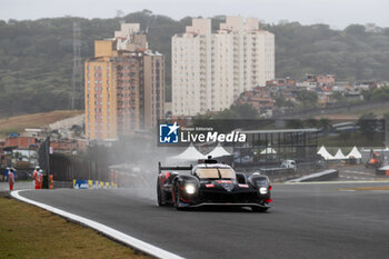 2024-07-12 - 08 BUEMI Sébastien (swi), HARTLEY Brendon (nzl), HIRAKAWA Ryo (jpn), Toyota Gazoo Racing, Toyota GR010 - Hybrid #08, Hypercar, action during the 2024 Rolex 6 Hours of Sao Paulo, 5th round of the 2024 FIA World Endurance Championship, from July 12 to 14, 2024 on the Autódromo José Carlos Pace in Interlagos, Brazil - FIA WEC - 6 HOURS OF SAO PAULO 2024 - ENDURANCE - MOTORS