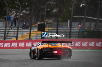 2024-07-12 - 95 SATO Marino (jpn), PINO Nico (chl), CAYGILL Josh (gbr), United Autosports, McLaren 720S GT3 Evo #95, LM GT3, action during the 2024 Rolex 6 Hours of Sao Paulo, 5th round of the 2024 FIA World Endurance Championship, from July 12 to 14, 2024 on the Autódromo José Carlos Pace in Interlagos, Brazil - FIA WEC - 6 HOURS OF SAO PAULO 2024 - ENDURANCE - MOTORS