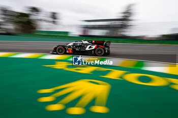 2024-07-12 - 08 BUEMI Sébastien (swi), HARTLEY Brendon (nzl), HIRAKAWA Ryo (jpn), Toyota Gazoo Racing, Toyota GR010 - Hybrid #08, Hypercar, action during the 2024 Rolex 6 Hours of Sao Paulo, 5th round of the 2024 FIA World Endurance Championship, from July 12 to 14, 2024 on the Autódromo José Carlos Pace in Interlagos, Brazil - FIA WEC - 6 HOURS OF SAO PAULO 2024 - ENDURANCE - MOTORS