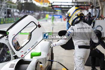 2024-07-12 - ANDLAUER Julien (fra), Proton Competition, Porsche 963, portrait during the 2024 Rolex 6 Hours of Sao Paulo, 5th round of the 2024 FIA World Endurance Championship, from July 12 to 14, 2024 on the Autódromo José Carlos Pace in Interlagos, Brazil - FIA WEC - 6 HOURS OF SAO PAULO 2024 - ENDURANCE - MOTORS