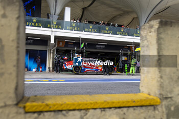 2024-07-12 - 31 FARFUS Augusto (bra), GELAEL Sean (ind), LEUNG Darren (gbr), Team WRT, BMW M4 GT3 #31, LM GT3, pit stop during the 2024 Rolex 6 Hours of Sao Paulo, 5th round of the 2024 FIA World Endurance Championship, from July 12 to 14, 2024 on the Autódromo José Carlos Pace in Interlagos, Brazil - FIA WEC - 6 HOURS OF SAO PAULO 2024 - ENDURANCE - MOTORS