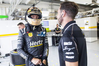 2024-07-12 - BUTTON Jenson (gbr), Hertz Team Jota, Porsche 963, portrait during the 2024 Rolex 6 Hours of Sao Paulo, 5th round of the 2024 FIA World Endurance Championship, from July 12 to 14, 2024 on the Autódromo José Carlos Pace in Interlagos, Brazil - FIA WEC - 6 HOURS OF SAO PAULO 2024 - ENDURANCE - MOTORS