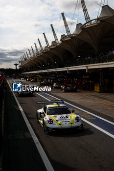 2024-07-12 - 92 MALYKHIN Aliaksandr (kna), STURM Joel (ger), BACHLER Klaus (aut), Manthey Purerxcing, Porsche 911 GT3 R #91, LM GT3, action during the 2024 Rolex 6 Hours of Sao Paulo, 5th round of the 2024 FIA World Endurance Championship, from July 12 to 14, 2024 on the Autódromo José Carlos Pace in Interlagos, Brazil - FIA WEC - 6 HOURS OF SAO PAULO 2024 - ENDURANCE - MOTORS