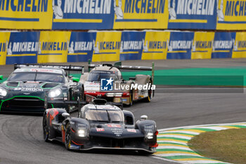 2024-07-12 - 08 BUEMI Sébastien (swi), HARTLEY Brendon (nzl), HIRAKAWA Ryo (jpn), Toyota Gazoo Racing, Toyota GR010 - Hybrid #08, Hypercar, action during the 2024 Rolex 6 Hours of Sao Paulo, 5th round of the 2024 FIA World Endurance Championship, from July 12 to 14, 2024 on the Autódromo José Carlos Pace in Interlagos, Brazil - FIA WEC - 6 HOURS OF SAO PAULO 2024 - ENDURANCE - MOTORS