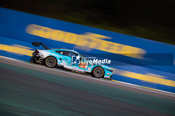 2024-07-12 - 77 BARKER Ben (gbr), HARDWICK Ryan (usa), ROBICHON Zacharie (can), Proton Competition, Ford Mustang GT3 #77, LM GT3, action during the 2024 Rolex 6 Hours of Sao Paulo, 5th round of the 2024 FIA World Endurance Championship, from July 11 to 14, 2024 on the Autódromo José Carlos Pace in Interlagos, Brazil - FIA WEC - 6 HOURS OF SAO PAULO 2024 - ENDURANCE - MOTORS