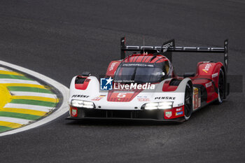 2024-07-12 - 05 CAMPBELL Matt (aus), CHRISTENSEN Michael (dnk), MAKOWIECKI Frédéric (fra), Porsche Penske Motorsport, Porsche 963 #05, Hypercar, action during the 2024 Rolex 6 Hours of Sao Paulo, 5th round of the 2024 FIA World Endurance Championship, from July 12 to 14, 2024 on the Autódromo José Carlos Pace in Interlagos, Brazil - FIA WEC - 6 HOURS OF SAO PAULO 2024 - ENDURANCE - MOTORS