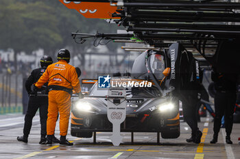 2024-07-12 - 59 SAUCY Grégoire (swi), COTTINGHAM James (gbr), COSTA Nicolas (bra), United Autosports, McLaren 720S GT3 Evo #59, LM GT3, PIT STOP, ARRET AUX STANDS during the 2024 Rolex 6 Hours of Sao Paulo, 5th round of the 2024 FIA World Endurance Championship, from July 12 to 14, 2024 on the Autódromo José Carlos Pace in Interlagos, Brazil - FIA WEC - 6 HOURS OF SAO PAULO 2024 - ENDURANCE - MOTORS