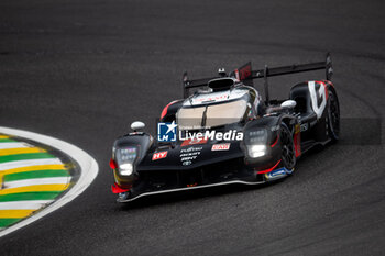 2024-07-12 - 08 BUEMI Sébastien (swi), HARTLEY Brendon (nzl), HIRAKAWA Ryo (jpn), Toyota Gazoo Racing, Toyota GR010 - Hybrid #08, action during the 2024 Rolex 6 Hours of Sao Paulo, 5th round of the 2024 FIA World Endurance Championship, from July 11 to 14, 2024 on the Autódromo José Carlos Pace in Interlagos, Brazil - FIA WEC - 6 HOURS OF SAO PAULO 2024 - ENDURANCE - MOTORS