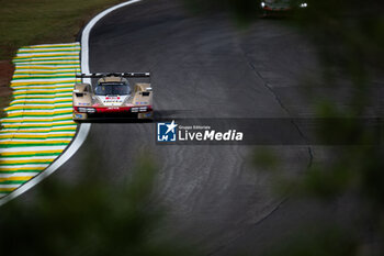 2024-07-12 - 38 RASMUSSEN Oliver (dnk), HANSON Philip (gbr), BUTTON Jenson (gbr), Hertz Team Jota, Porsche 963 #38, action during the 2024 Rolex 6 Hours of Sao Paulo, 5th round of the 2024 FIA World Endurance Championship, from July 11 to 14, 2024 on the Autódromo José Carlos Pace in Interlagos, Brazil - FIA WEC - 6 HOURS OF SAO PAULO 2024 - ENDURANCE - MOTORS