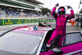 2024-07-13 - BOVY Sarah (bel), Iron Dames, Lamborghini Huracan GT3 Evo2, portrait celebrates his pole position during the 2024 Rolex 6 Hours of Sao Paulo, 5th round of the 2024 FIA World Endurance Championship, from July 12 to 14, 2024 on the Autódromo José Carlos Pace in Interlago, Brazil - FIA WEC - 6 HOURS OF SAO PAULO 2024 - ENDURANCE - MOTORS