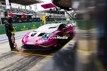 2024-07-13 - 85 BOVY Sarah (bel), FREY Rahel (swi), GATTING Michelle (dnk), Iron Dames, Lamborghini Huracan GT3 Evo2 #85, LM GT3, ambiance during the 2024 Rolex 6 Hours of Sao Paulo, 5th round of the 2024 FIA World Endurance Championship, from July 12 to 14, 2024 on the Autódromo José Carlos Pace in Interlago, Brazil - FIA WEC - 6 HOURS OF SAO PAULO 2024 - ENDURANCE - MOTORS