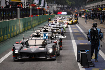 2024-07-13 - pitlane, during the 2024 Rolex 6 Hours of Sao Paulo, 5th round of the 2024 FIA World Endurance Championship, from July 12 to 14, 2024 on the Autódromo José Carlos Pace in Interlagos, Brazil - FIA WEC - 6 HOURS OF SAO PAULO 2024 - ENDURANCE - MOTORS