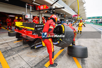 2024-07-13 - 51 PIER GUIDI Alessandro (ita), CALADO James (gbr), GIOVINAZZI Antonio (ita), Ferrari AF Corse, Ferrari 499P #51, Hypercar, pitstop, arrêt aux stands, during the 2024 Rolex 6 Hours of Sao Paulo, 5th round of the 2024 FIA World Endurance Championship, from July 12 to 14, 2024 on the Autódromo José Carlos Pace in Interlagos, Brazil - FIA WEC - 6 HOURS OF SAO PAULO 2024 - ENDURANCE - MOTORS