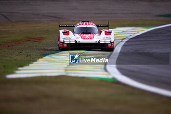 2024-07-13 - 06 ESTRE Kevin (fra), LOTTERER André (ger), VANTHOOR Laurens (bel), Porsche Penske Motorsport, Porsche 936 #06, action during the 2024 Rolex 6 Hours of Sao Paulo, 5th round of the 2024 FIA World Endurance Championship, from July 11 to 14, 2024 on the Autódromo José Carlos Pace in Interlagos, Brazil - FIA WEC - 6 HOURS OF SAO PAULO 2024 - ENDURANCE - MOTORS