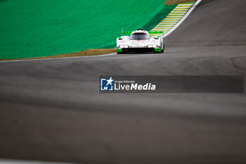 2024-07-13 - 99 TINCKNELL Harry (gbr), JANI Neel (swi), ANDLAUER Julien (fra), Proton Competition, Porsche 963 #99, action during the 2024 Rolex 6 Hours of Sao Paulo, 5th round of the 2024 FIA World Endurance Championship, from July 11 to 14, 2024 on the Autódromo José Carlos Pace in Interlagos, Brazil - FIA WEC - 6 HOURS OF SAO PAULO 2024 - ENDURANCE - MOTORS