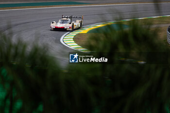 2024-07-13 - 38 RASMUSSEN Oliver (dnk), HANSON Philip (gbr), BUTTON Jenson (gbr), Hertz Team Jota, Porsche 963 #38, action during the 2024 Rolex 6 Hours of Sao Paulo, 5th round of the 2024 FIA World Endurance Championship, from July 11 to 14, 2024 on the Autódromo José Carlos Pace in Interlagos, Brazil - FIA WEC - 6 HOURS OF SAO PAULO 2024 - ENDURANCE - MOTORS