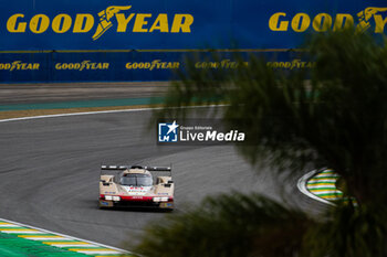 2024-07-13 - 12 STEVENS Will (gbr), NATO Norman (fra), ILOTT Callum (gbr), Hertz Team Jota, Porsche 963 #12, Hypercar, action during the 2024 Rolex 6 Hours of Sao Paulo, 5th round of the 2024 FIA World Endurance Championship, from July 12 to 14, 2024 on the Autódromo José Carlos Pace in Interlagos, Brazil - FIA WEC - 6 HOURS OF SAO PAULO 2024 - ENDURANCE - MOTORS