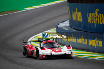 2024-07-13 - 05 CAMPBELL Matt (aus), CHRISTENSEN Michael (dnk), MAKOWIECKI Frédéric (fra), Porsche Penske Motorsport, Porsche 963 #05, Hypercar, action during the 2024 Rolex 6 Hours of Sao Paulo, 5th round of the 2024 FIA World Endurance Championship, from July 12 to 14, 2024 on the Autódromo José Carlos Pace in Interlagos, Brazil - FIA WEC - 6 HOURS OF SAO PAULO 2024 - ENDURANCE - MOTORS