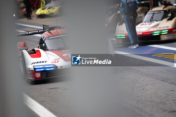 2024-07-13 - 05 CAMPBELL Matt (aus), CHRISTENSEN Michael (dnk), MAKOWIECKI Frédéric (fra), Porsche Penske Motorsport, Porsche 963 #05, Hypercar, action during the 2024 Rolex 6 Hours of Sao Paulo, 5th round of the 2024 FIA World Endurance Championship, from July 11 to 14, 2024 on the Autódromo José Carlos Pace in Interlagos, Brazil - FIA WEC - 6 HOURS OF SAO PAULO 2024 - ENDURANCE - MOTORS