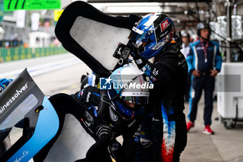 2024-07-13 - CHATIN Paul-Loup (fra), Alpine Endurance Team, Alpine A424, portrait during the 2024 Rolex 6 Hours of Sao Paulo, 5th round of the 2024 FIA World Endurance Championship, from July 11 to 14, 2024 on the Autódromo José Carlos Pace in Interlagos, Brazil - FIA WEC - 6 HOURS OF SAO PAULO 2024 - ENDURANCE - MOTORS