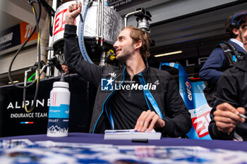 2024-07-13 - HABSBURG-LOTHRINGEN Ferdinand (aut), Alpine Endurance Team, Alpine A424, portrait autograph session, session autographe during the 2024 Rolex 6 Hours of Sao Paulo, 5th round of the 2024 FIA World Endurance Championship, from July 11 to 14, 2024 on the Autódromo José Carlos Pace in Interlagos, Brazil - FIA WEC - 6 HOURS OF SAO PAULO 2024 - ENDURANCE - MOTORS