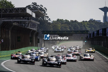 2024-07-14 - Start of the race, 07 CONWAY Mike (gbr), KOBAYASHI Kamui (jpn), DE VRIES Nyck (nld), Toyota Gazoo Racing, Toyota GR010 - Hybrid #07, Hypercar, 08 BUEMI Sébastien (swi), HARTLEY Brendon (nzl), HIRAKAWA Ryo (jpn), Toyota Gazoo Racing, Toyota GR010 - Hybrid #08, Hypercar, action during the 2024 Rolex 6 Hours of Sao Paulo, 5th round of the 2024 FIA World Endurance Championship, from July 12 to 14, 2024 on the Autódromo José Carlos Pace in Interlagos, Brazil - FIA WEC - 6 HOURS OF SAO PAULO 2024 - ENDURANCE - MOTORS