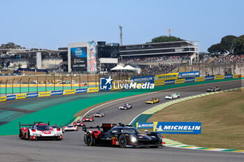 2024-07-14 - 08 BUEMI Sébastien (swi), HARTLEY Brendon (nzl), HIRAKAWA Ryo (jpn), Toyota Gazoo Racing, Toyota GR010 - Hybrid #08, Hypercar, actiondepart, start, during the 2024 Rolex 6 Hours of Sao Paulo, 5th round of the 2024 FIA World Endurance Championship, from July 12 to 14, 2024 on the Autódromo José Carlos Pace in Interlagos, Brazil - FIA WEC - 6 HOURS OF SAO PAULO 2024 - ENDURANCE - MOTORS